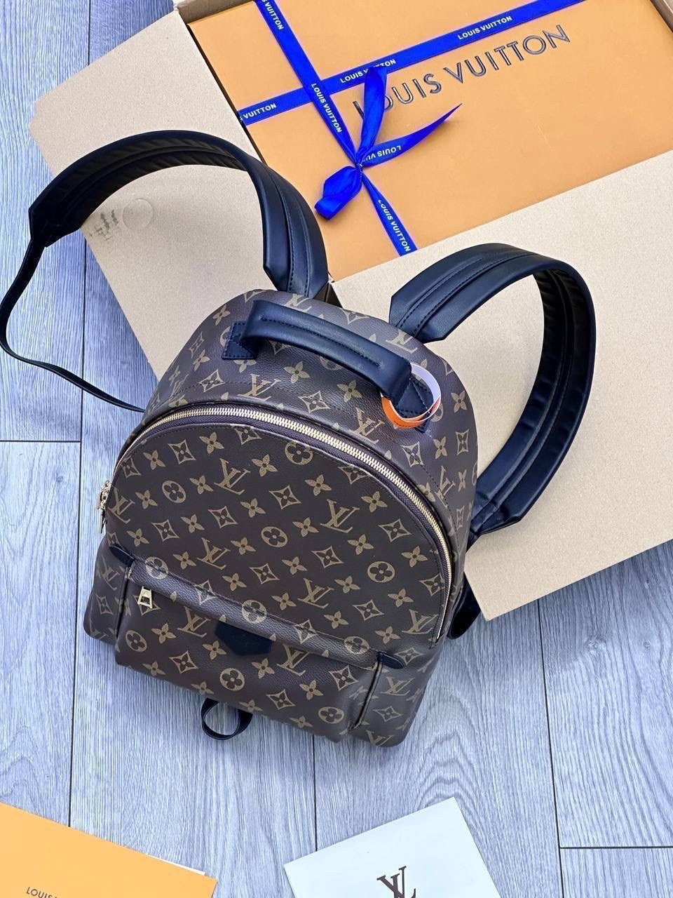 рюкзак louis vuitton,луи виттон рюкзак,рюкзак женский луи виттон,рюкзак луи витон женский,рюкзак palm springs mini louis vuitton