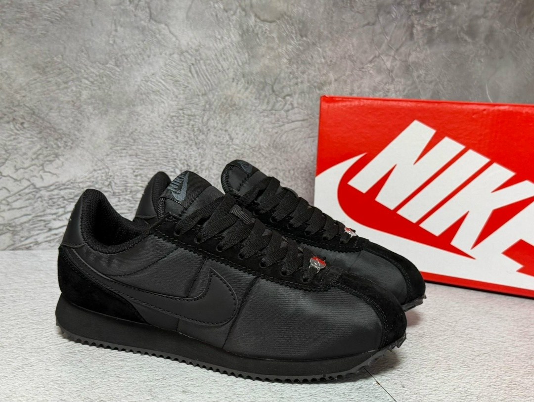 nike cortez classic leather,nike classic cortez,кроссовки nike cortez,nike cortez black,найк кортес черные