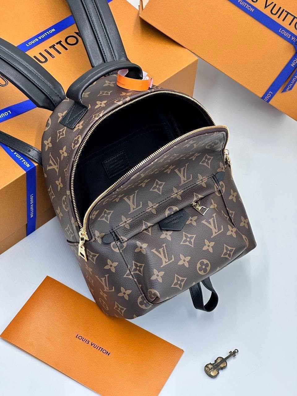 рюкзак louis vuitton,рюкзак луи виттон,луивитон рюкзак женский,рюкзак женский луи виттон,louis vuitton рюкзак louis vuitton