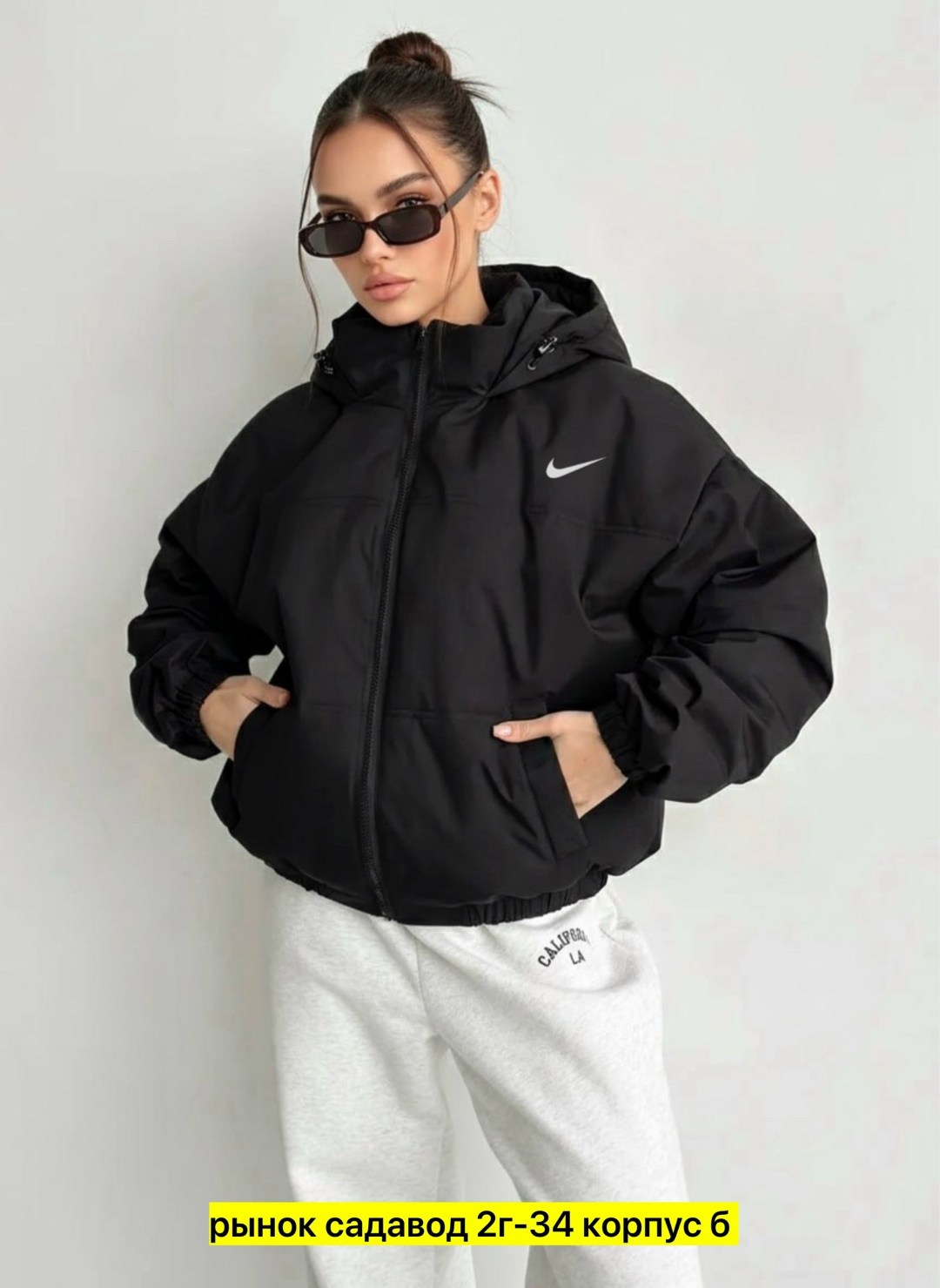 демисезонная куртка,куртка женская утепленная nike 477161-010,женская куртка демисезонная,женская куртка nike,женская куртка