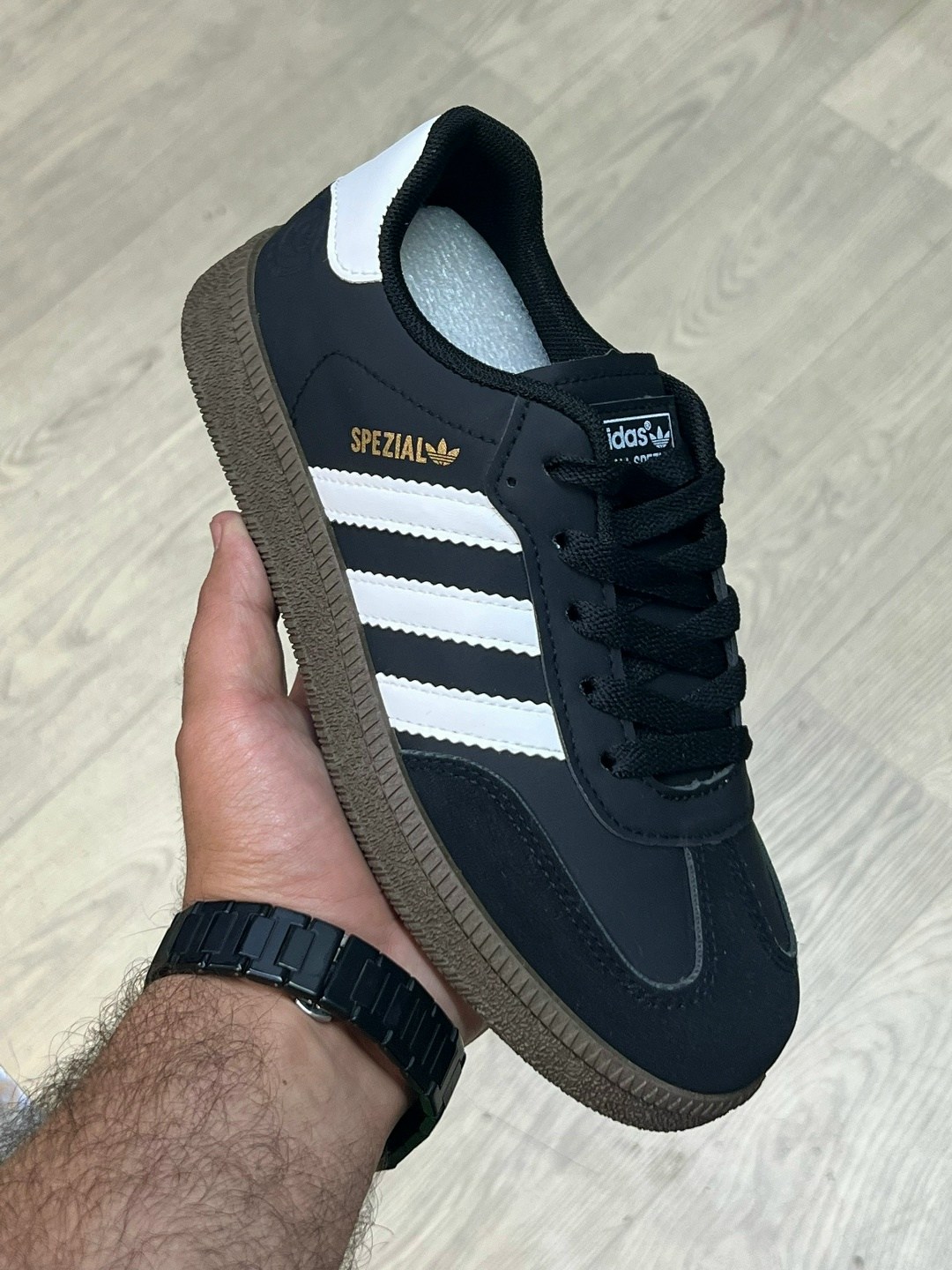 кроссовки adidas,кроссовки adidas spezial,кроссовки мужские adidas,кроссовки adidas samba,