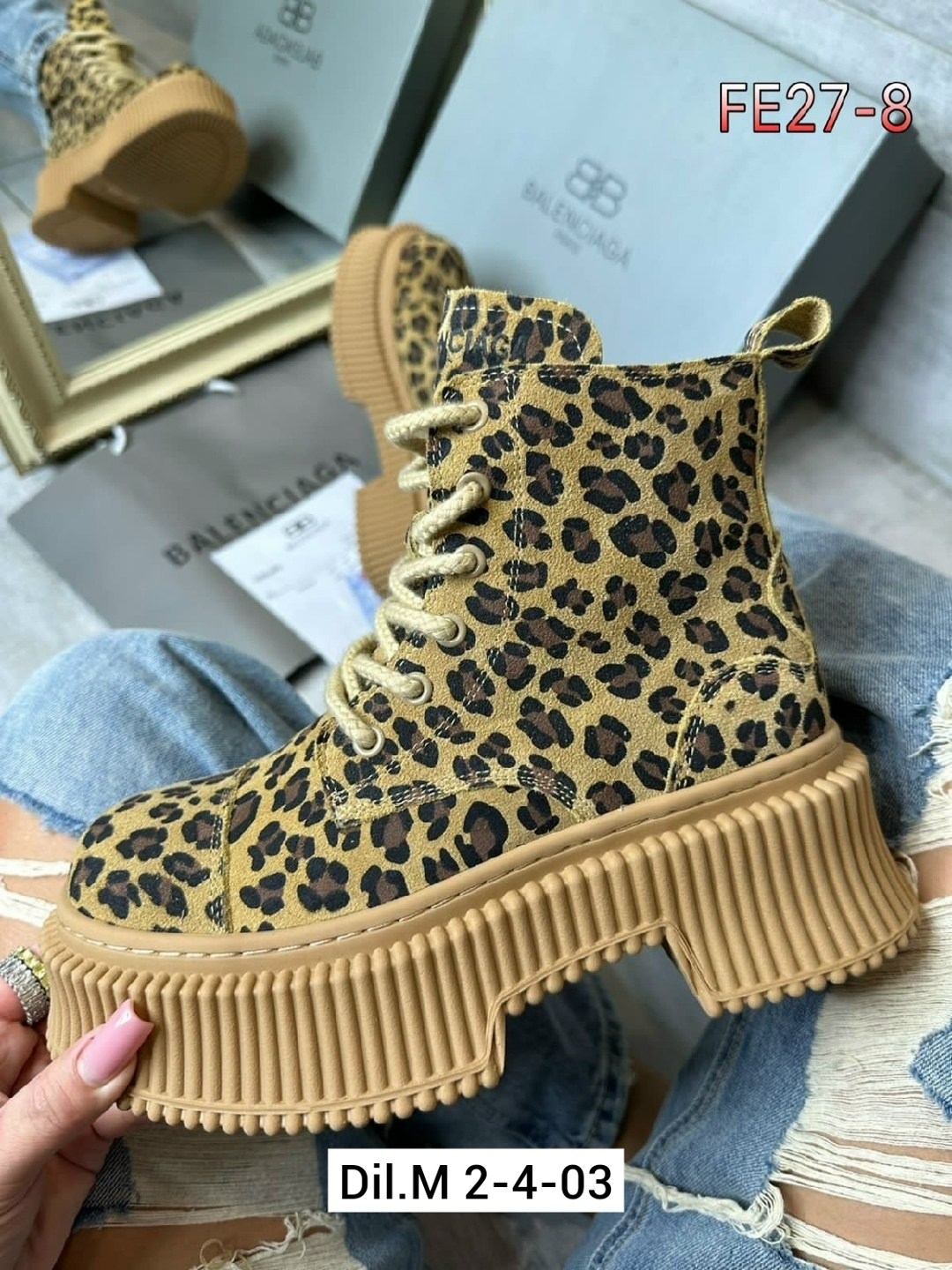 ,ботинки balenciaga,женские ботинки, женская,ботинки замша