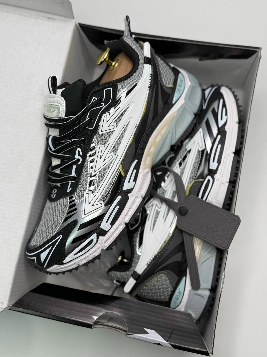 кроссовки off-white be right back,кроссовки off-white,кроссовки off white out of office,кроссовки off white be right,спортивные кроссовки