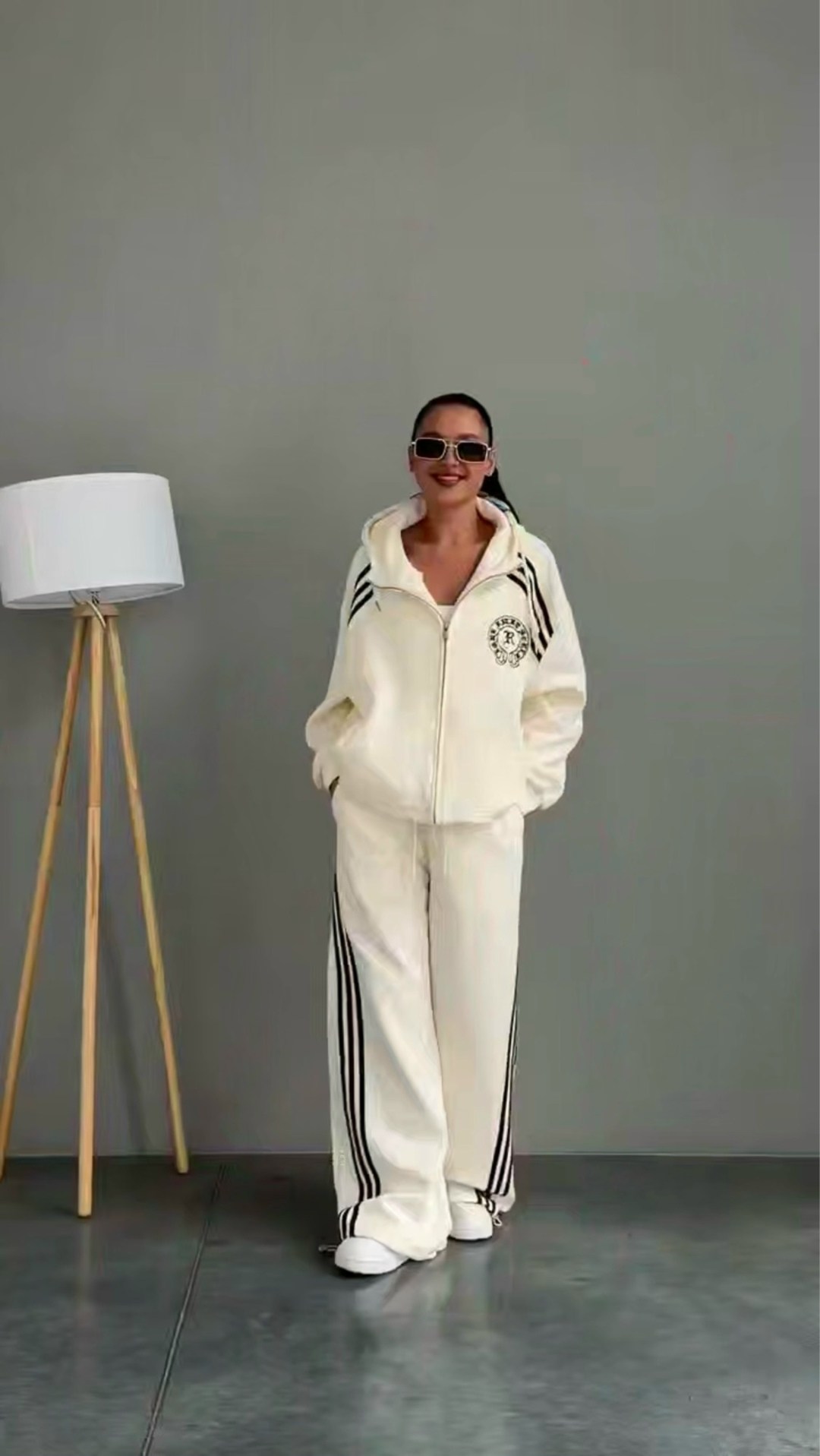 костюм адидас красный,спортивный костюм adidas,костюм адидас,спортивные костюм,спортивный костюм adidas originals