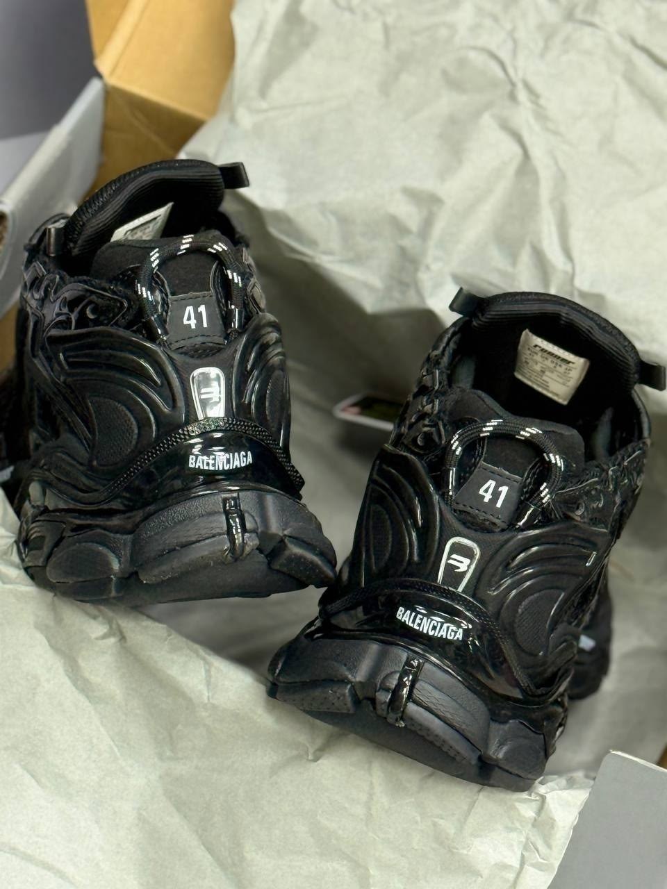 черные мужские кроссовки runner balenciaga,кроссовки balenciaga runner,кроссовки balenciaga under armour x runner sneaker black,кроссовки balenciaga,кроссовки баленсиага раннер