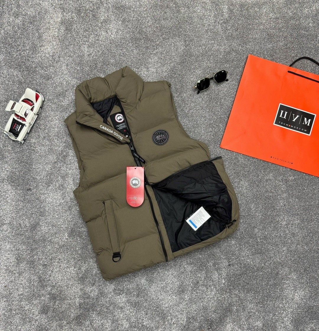 жилетка moncler,жилетки,жилет мужской,жилеты,жилетка canada goose