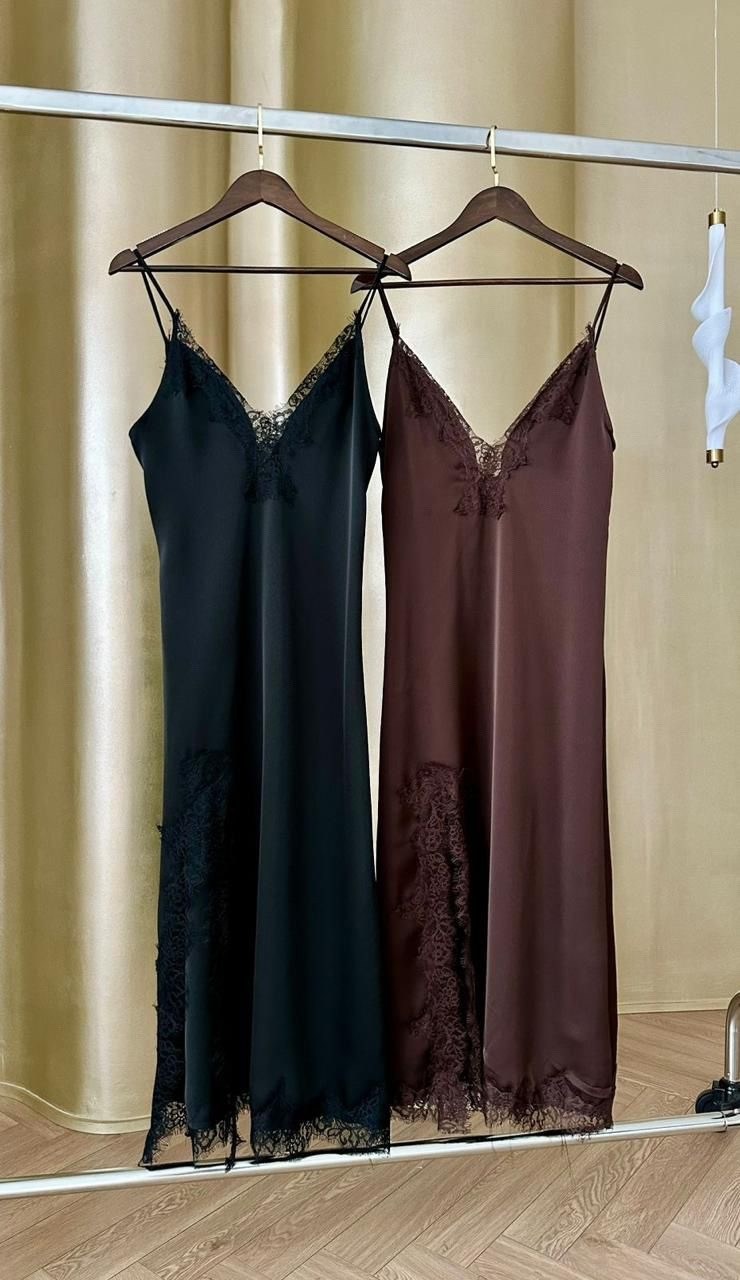 длинная сорочка на бретелях mia-amore adelina 4175 черный,длинные женские платья,длинная шелковая сорочка с кружевом mia-amore adelina 4175,платье,элегантная длинная шёлковая сорочка чёрная с ажуром а