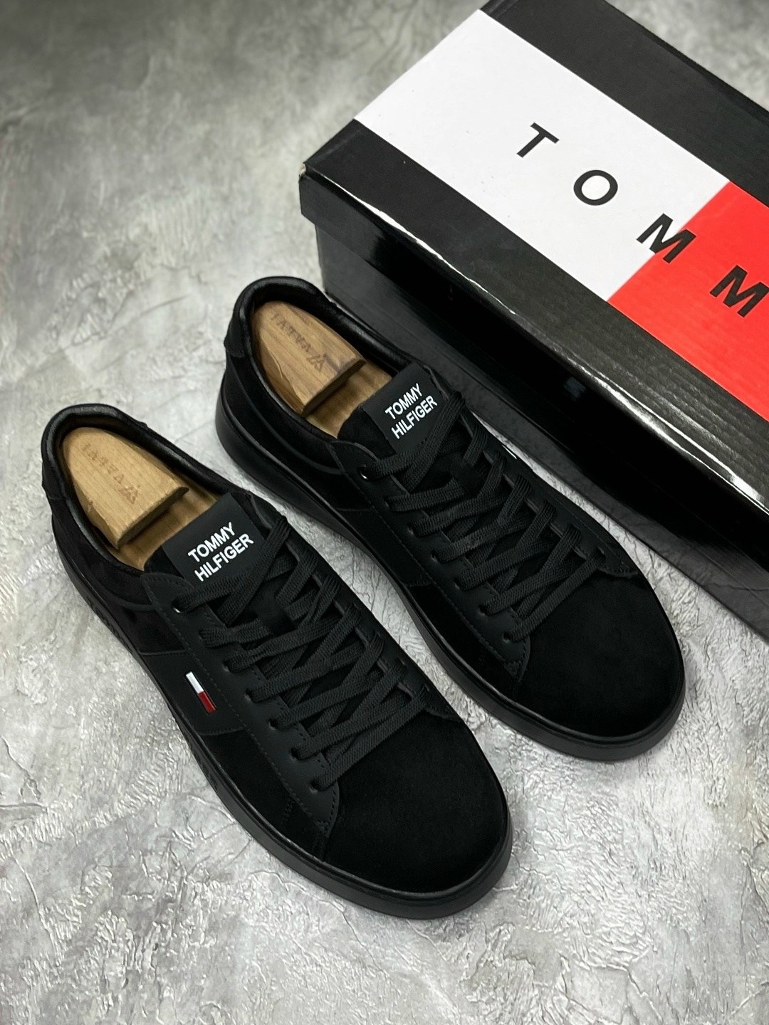 мужские кеды tommy hilfiger,tommy hilfiger кроссовки мужские черные,мужские кроссовки tommy hilfiger,кожаные кроссовки tommy hilfiger,мужские кожаные кроссовки tommy hilfiger