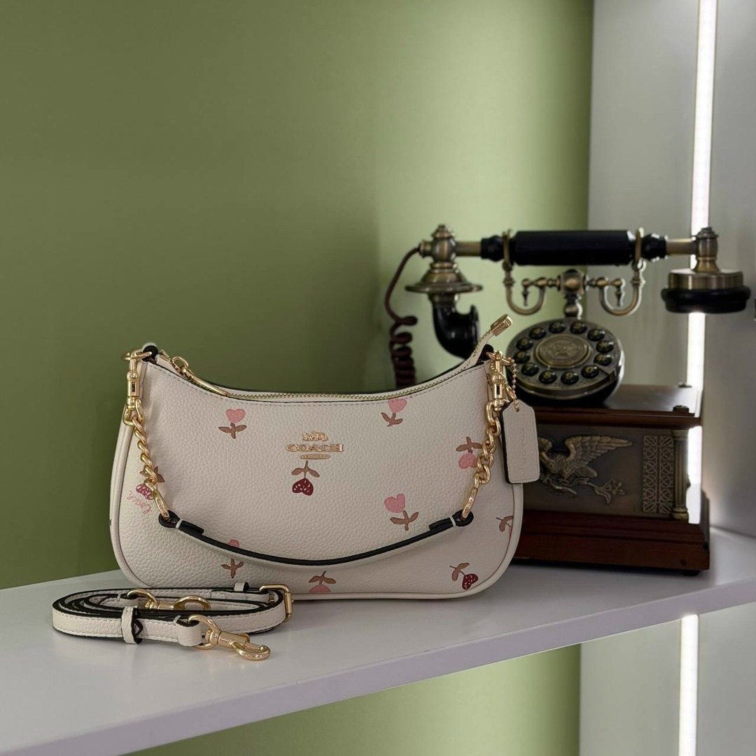 сумка coach,сумка женская coach,coach handbags,сумка,coach zip top shoulder bag with heart print