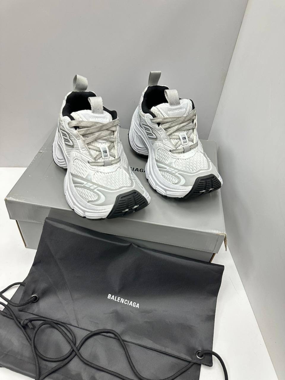 кроссовки женские balenciaga,кроссовки balenciaga,кроссовки balenciaga 10xl,кроссовки sneaker tess 12 balenciaga,кроссовки balenciaga 10xl sneaker in white black gris