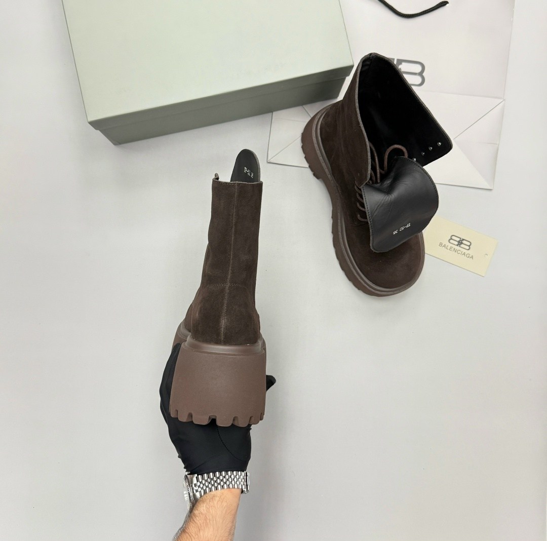 ботинки balenciaga,balenciaga женские кожаные ботинки balenciaga чёрного цвета,,ботинки баленсиага,balenciaga женские кожаные ботинки чёрного цвета