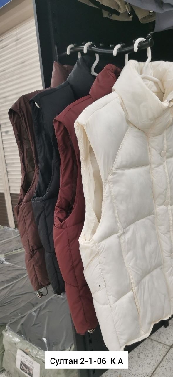 жилет женский утепленный стеганый безрукавка теплая dh fashion,жилет на синтепоне,жилетка женская,жилет женский,жилет