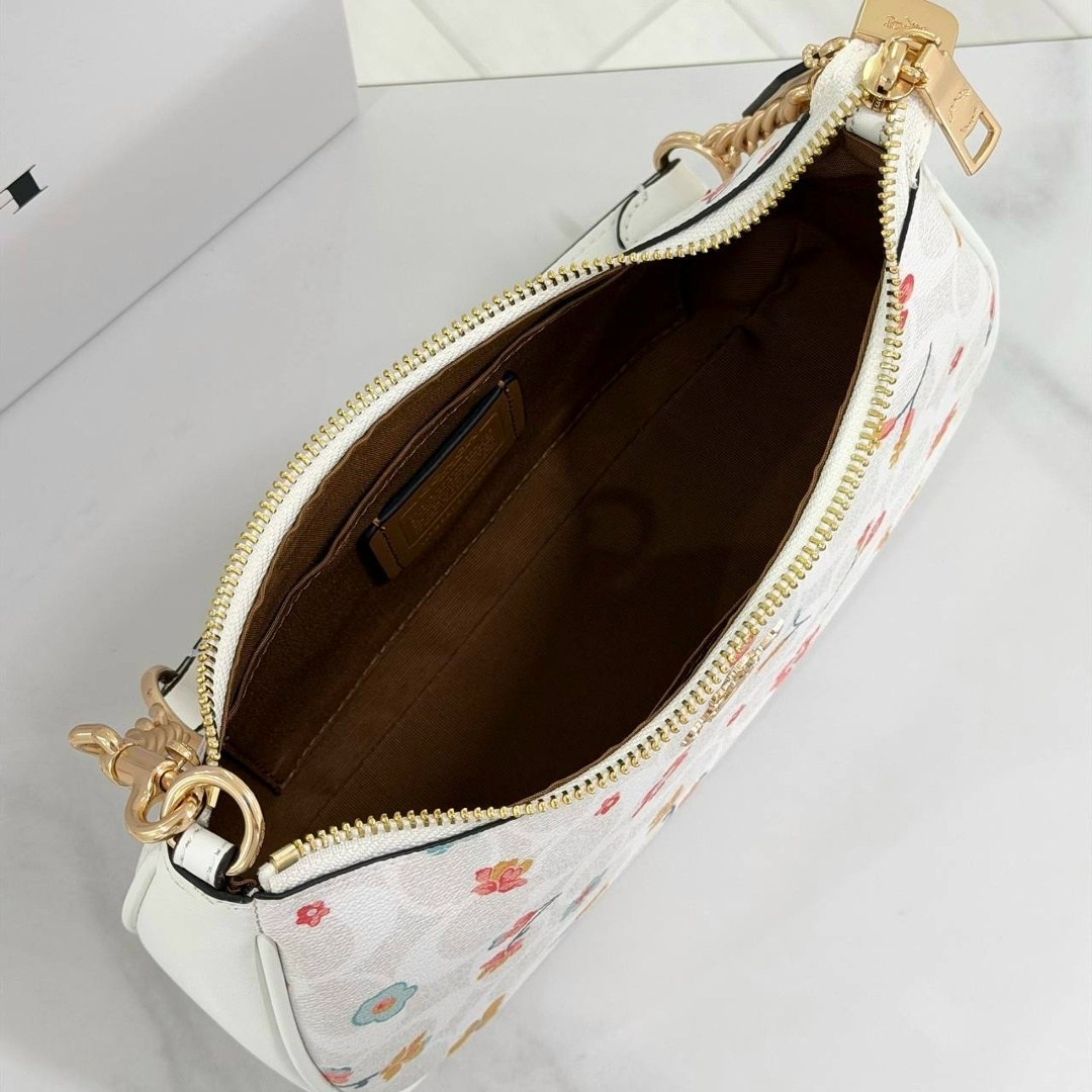 сумка coach,сумка женская coach,coach handbags,сумка,coach zip top shoulder bag with heart print