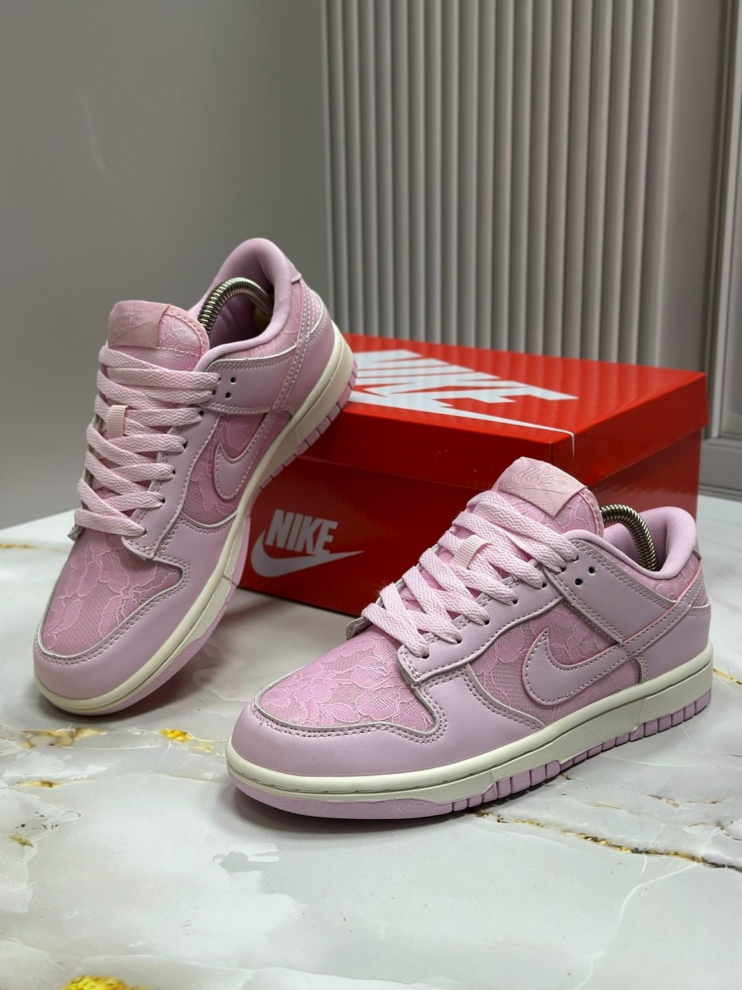 женские кроссовки nike dunk low,nike розовые кроссовки dunk для женщин,nike dunk low lx pink foam (w),кроссовки nike dunk low hj5870-600 розовые,женские повседневные кроссовки nike dunk low