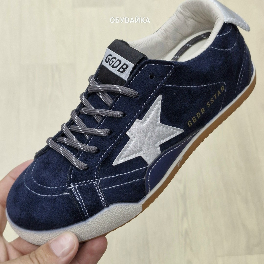 ,замшевые кроссовки,кроссовки golden goose,стильные кроссовки,кроссовки женскиe