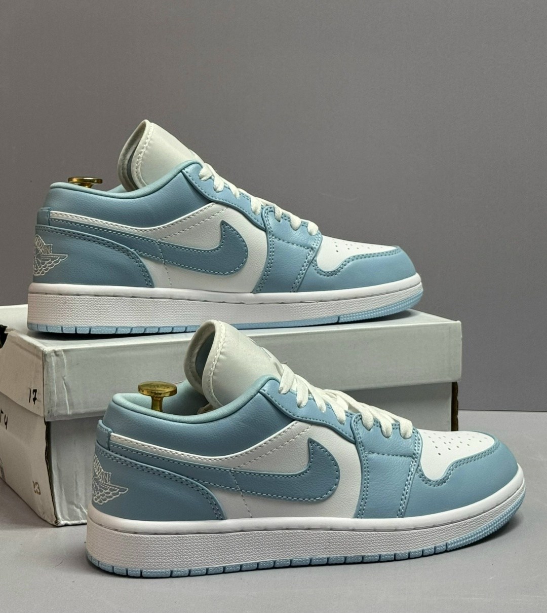 air jordan 1 low 'ice blue',jordan 1 low se reverse ice blue,nike air jordan 1 low,air jordan 1 low wmns ice blue,air jordan 1 low