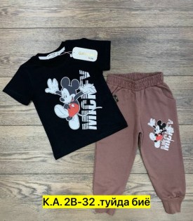 Костюм