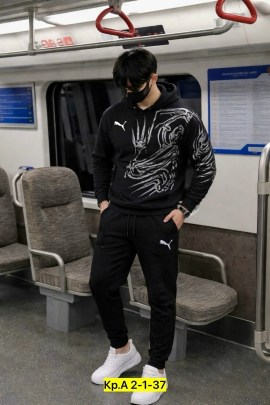 Костюм