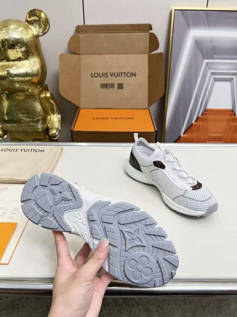 кроссовки женскиe,кроссовки,кроссовки louis vuitton,кроссовки женские louis vuitton,кроссовки для женщин