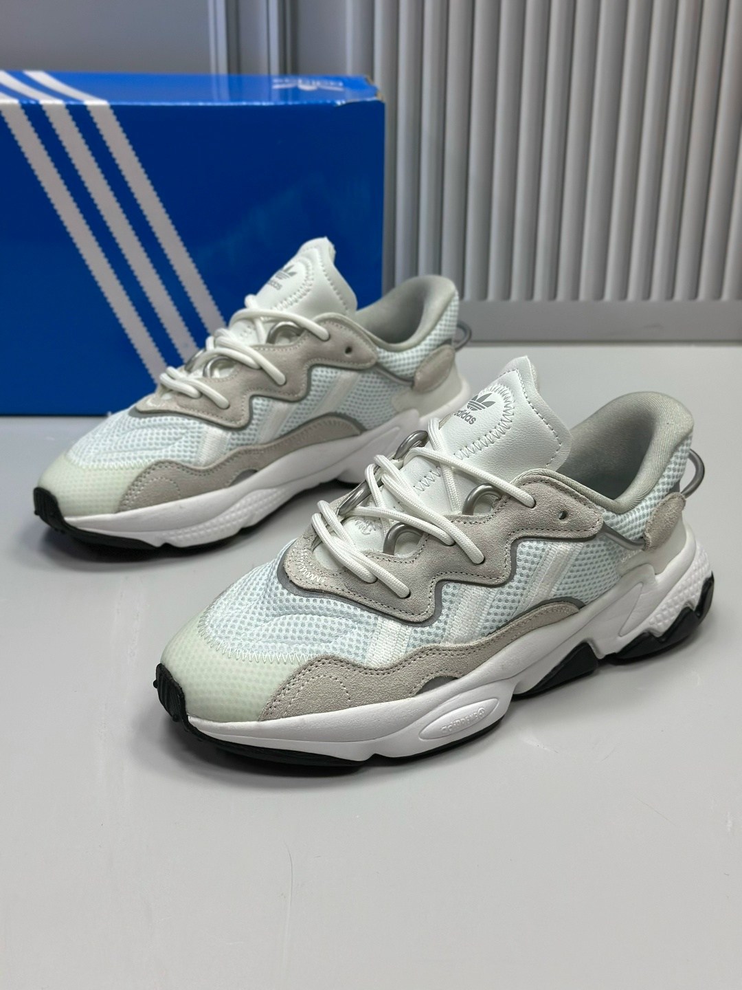 кроссовки adidas ozweego,кроссовки ozweego originals adidas,кроссовки мужские adidas originals ozweego,adidas originals ozweego,кроссовки женские adidas ozweego