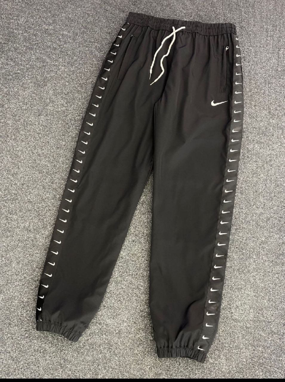 мужские спортивные штаны nike,спортивные штаны nike,брюки штаны,nike штаны,штаны с штукой