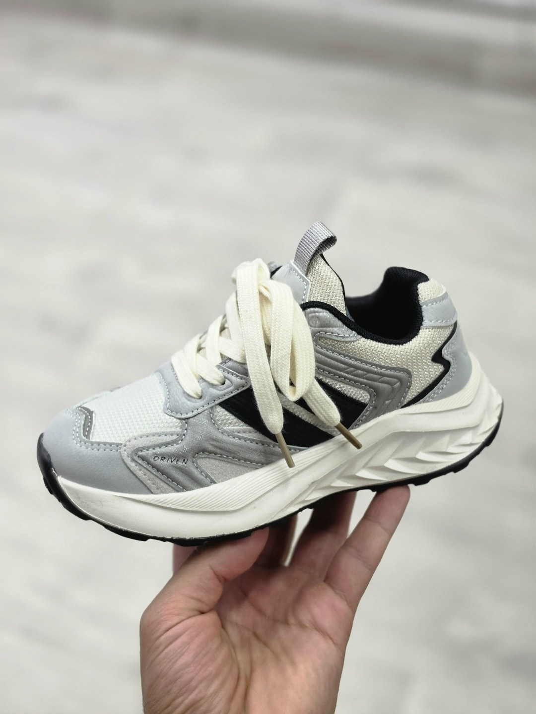 кроссовки,кроссовки adidas yeezy boost 700,adidas yeezy boost 700,повседневные кроссовки,adidas yeezy boost 700 v 2