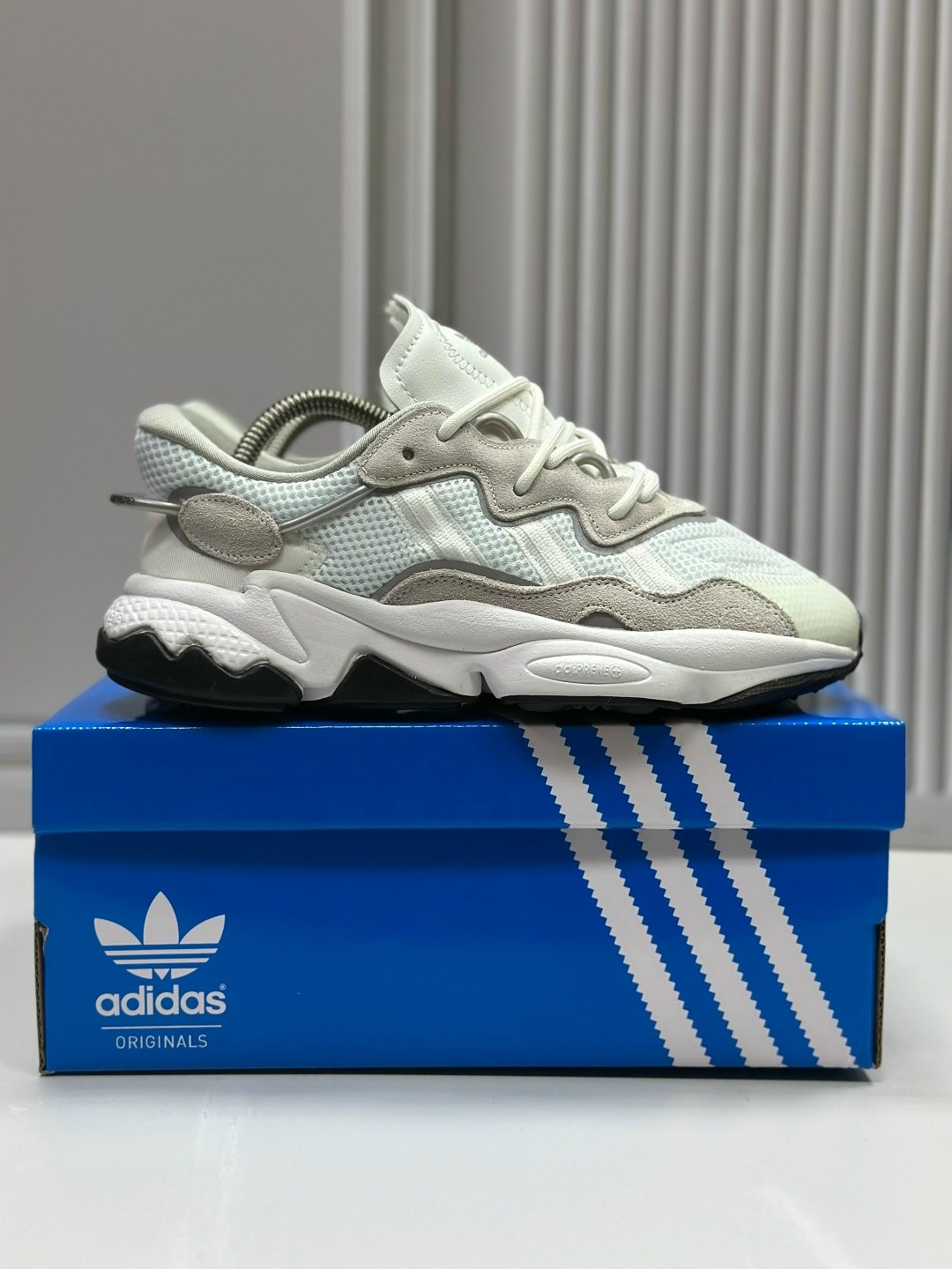 кроссовки adidas ozweego,кроссовки ozweego originals adidas,кроссовки мужские adidas originals ozweego,adidas originals ozweego,кроссовки женские adidas ozweego