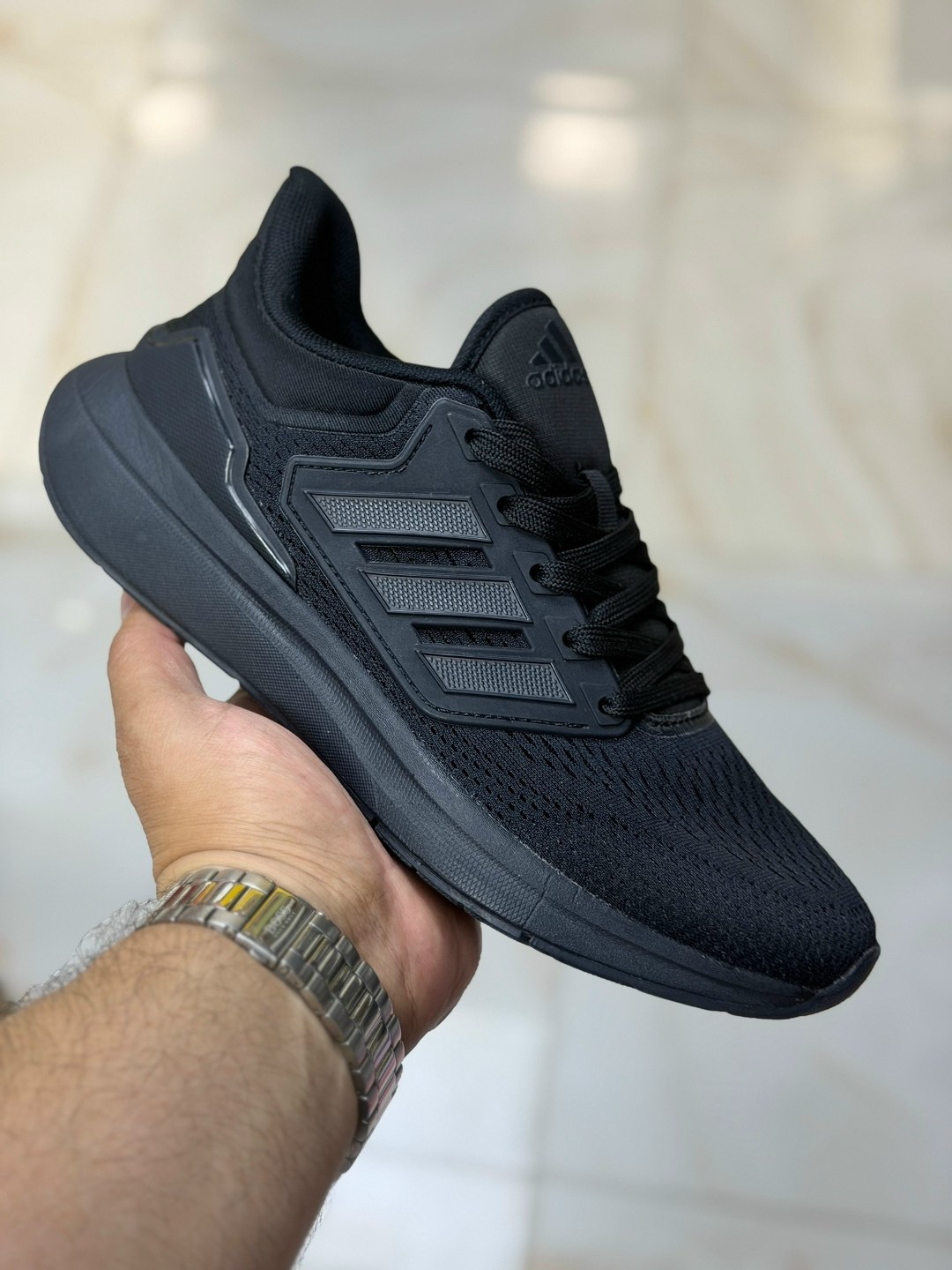 кроссовки adidas,кроссовки мужские adidas,дышащие кроссовки адидас,кроссовки adidas eq 21 run,беговые кроссовки adidas