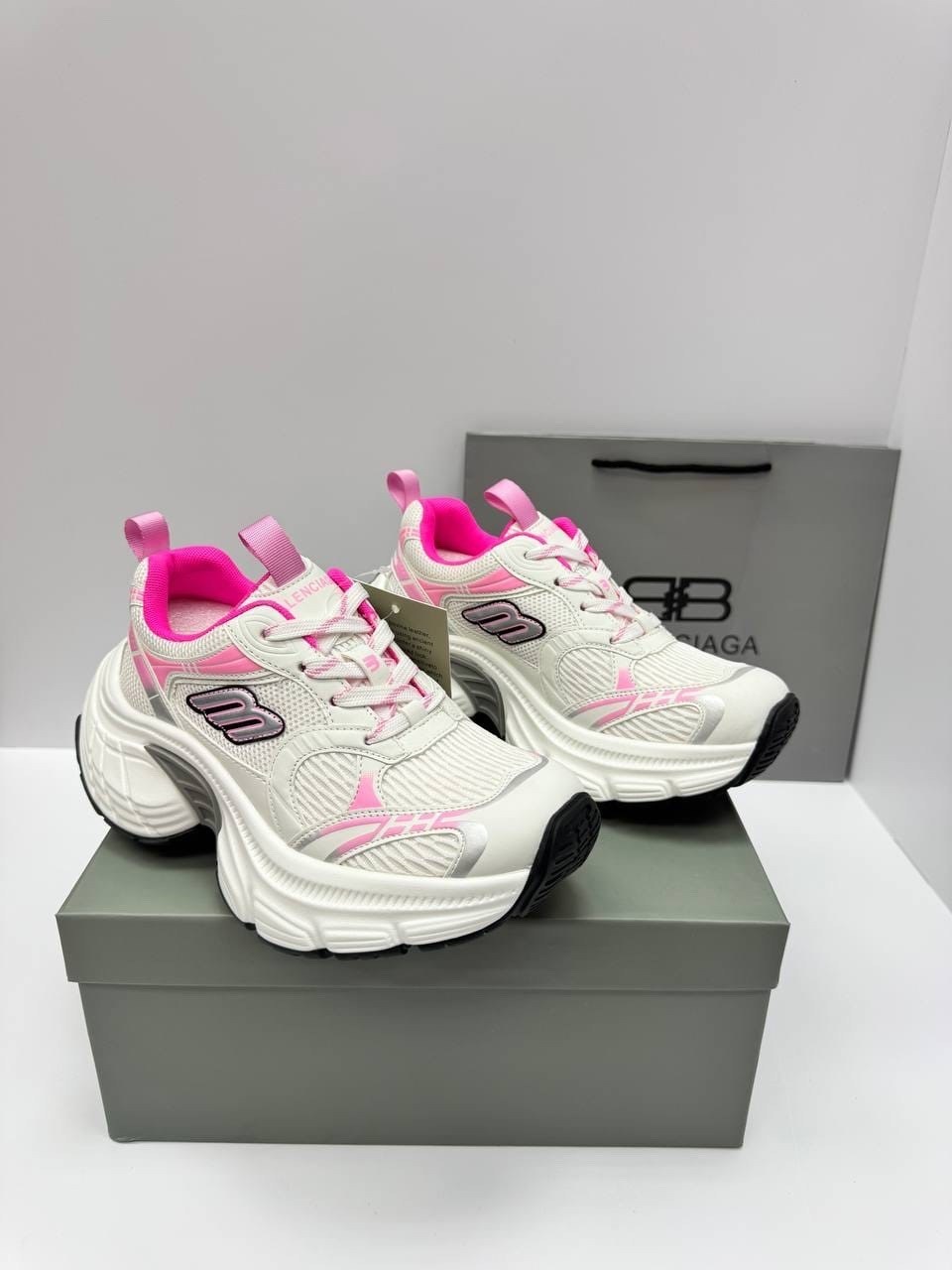 кроссовки женские balenciaga,кроссовки balenciaga,,кроссовки женские,повседневная спортивная  balenciaga