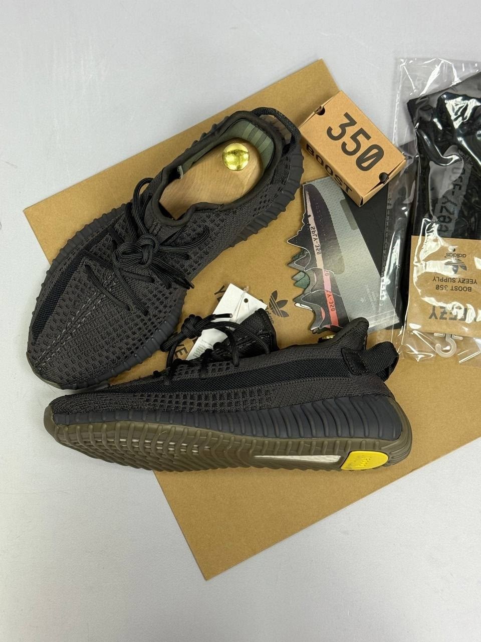 кроссовки adidas yeezy boost 350,adidas yeezy boost 350 v 2,adidas yeezy boost 350 v2 cinder,adidas yeezy 350 boost,кроссовки adidas yeezy boost