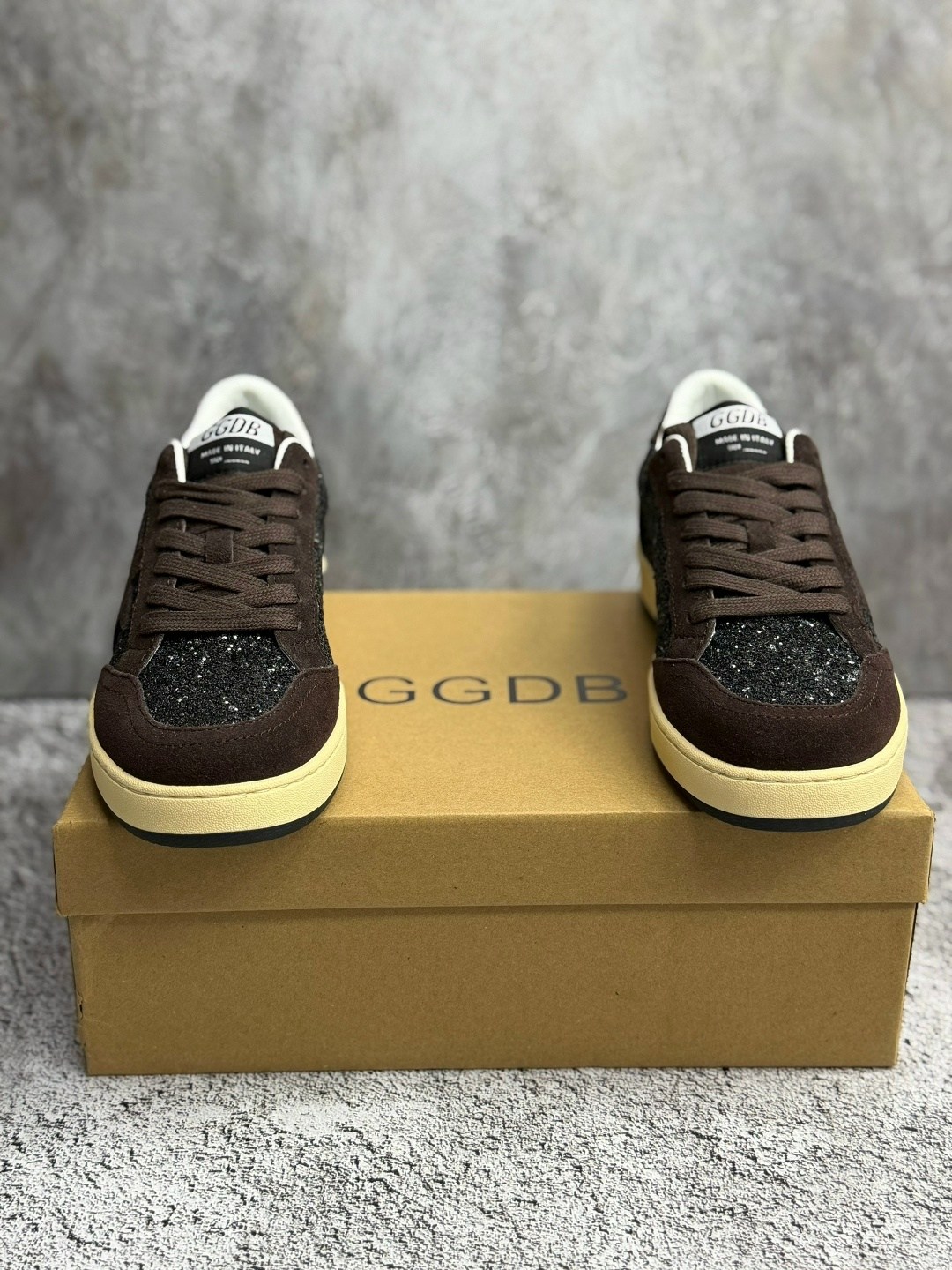 golden goose кроссовки,кроссовки golden goose ball star,коричневые кроссовки ball star golden goose anthracite silver,,кеды golden goose