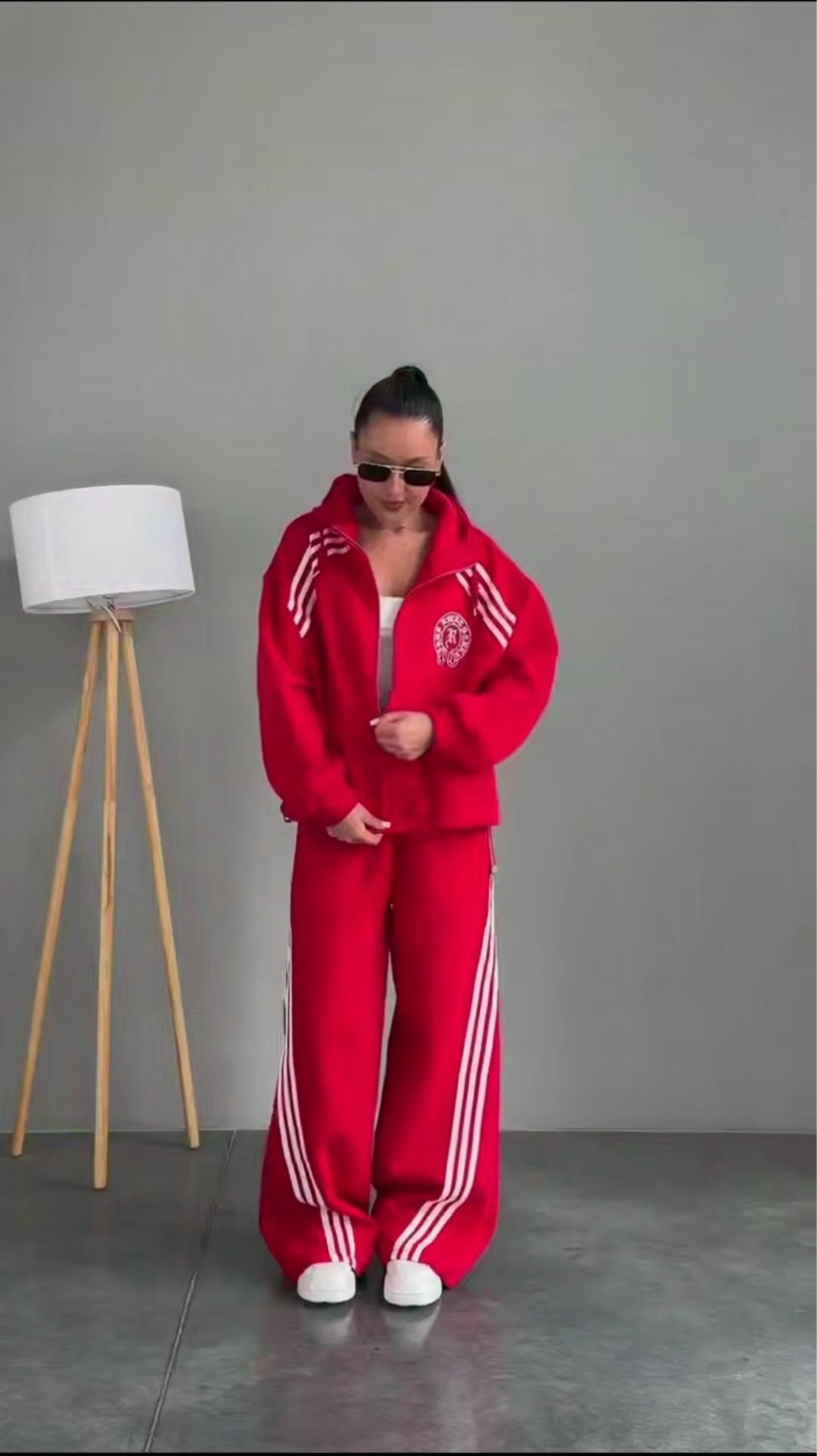 костюм адидас красный,спортивный костюм adidas,костюм адидас,спортивные костюм,спортивный костюм adidas originals