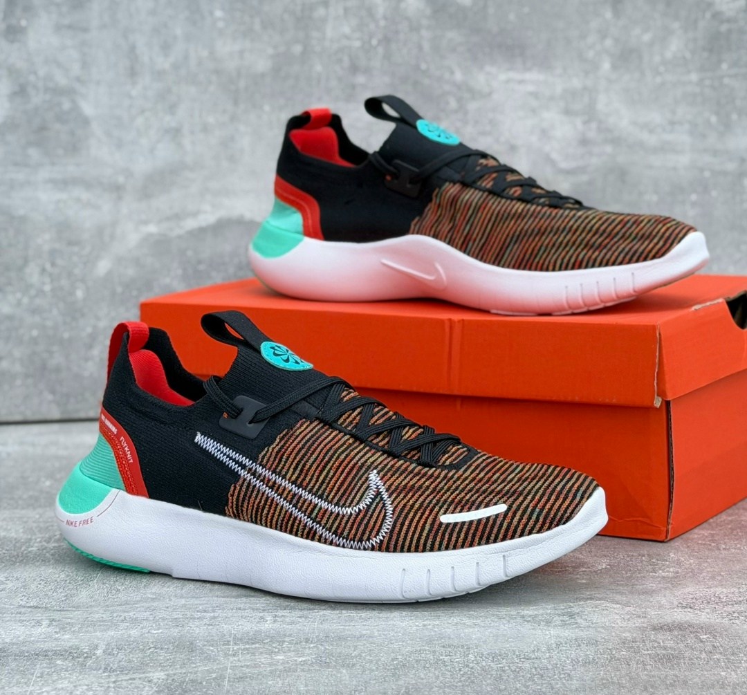 кроссовки nike,кроссовки,спортивная ,оригинальные кроссовки,российские кроссовки