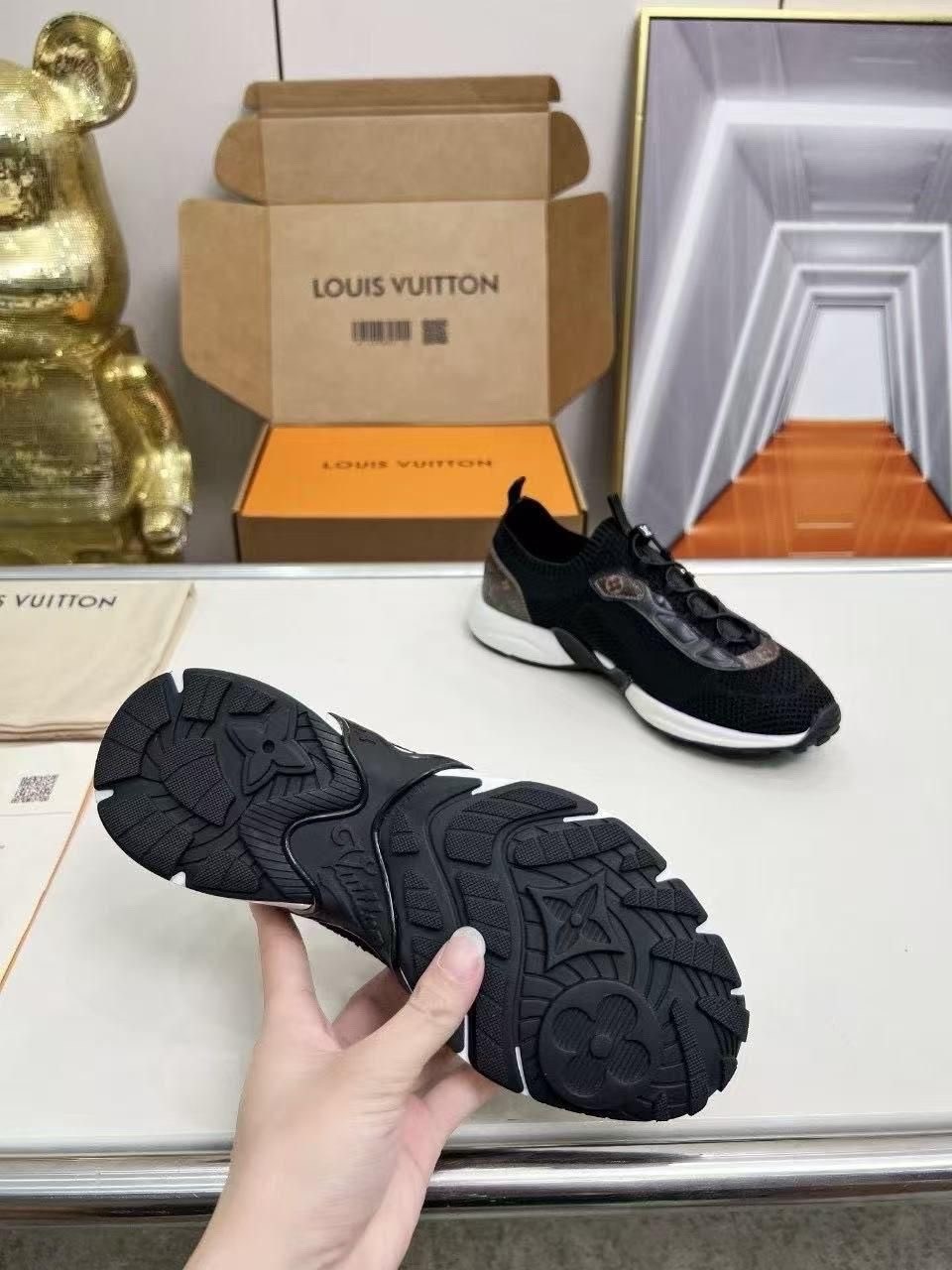 кроссовки женскиe,кроссовки,кроссовки louis vuitton,кроссовки женские louis vuitton,кроссовки для женщин