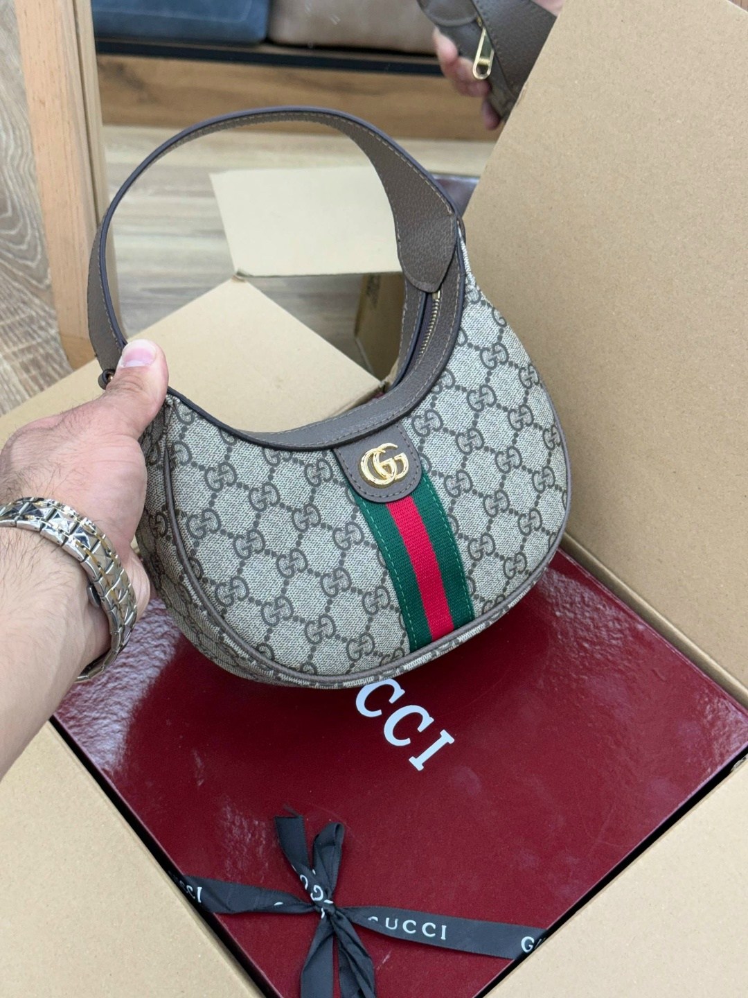 gucci сумка,gucci сумка женская,сумка gucci ophidia,сумка гуччи,сумки гуччи гуччи