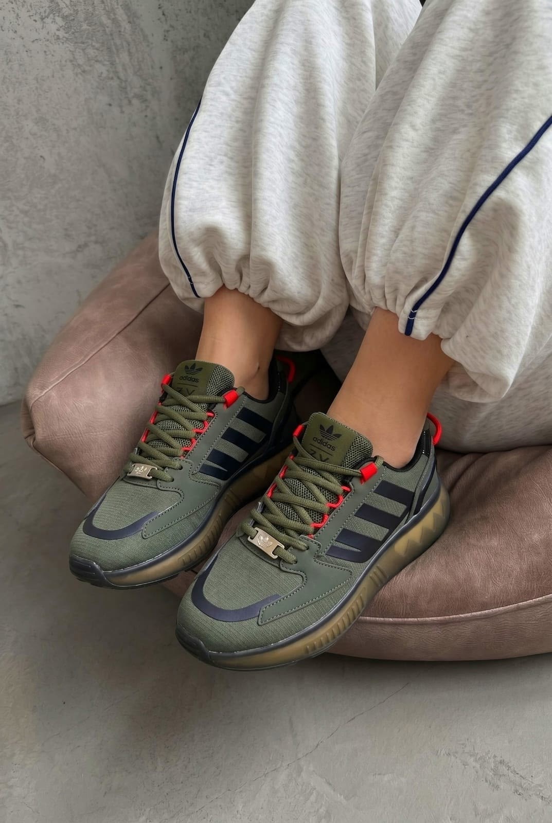 кроссовки,женские кроссовки,кроссовки adidas,женские кроссовки adidas,повседневные кроссовки