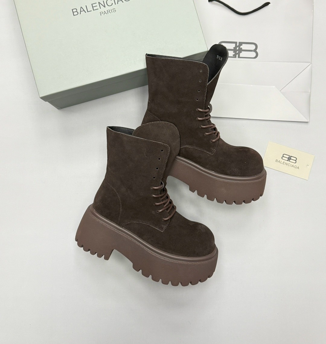 ботинки balenciaga,balenciaga женские кожаные ботинки balenciaga чёрного цвета,,ботинки баленсиага,balenciaga женские кожаные ботинки чёрного цвета