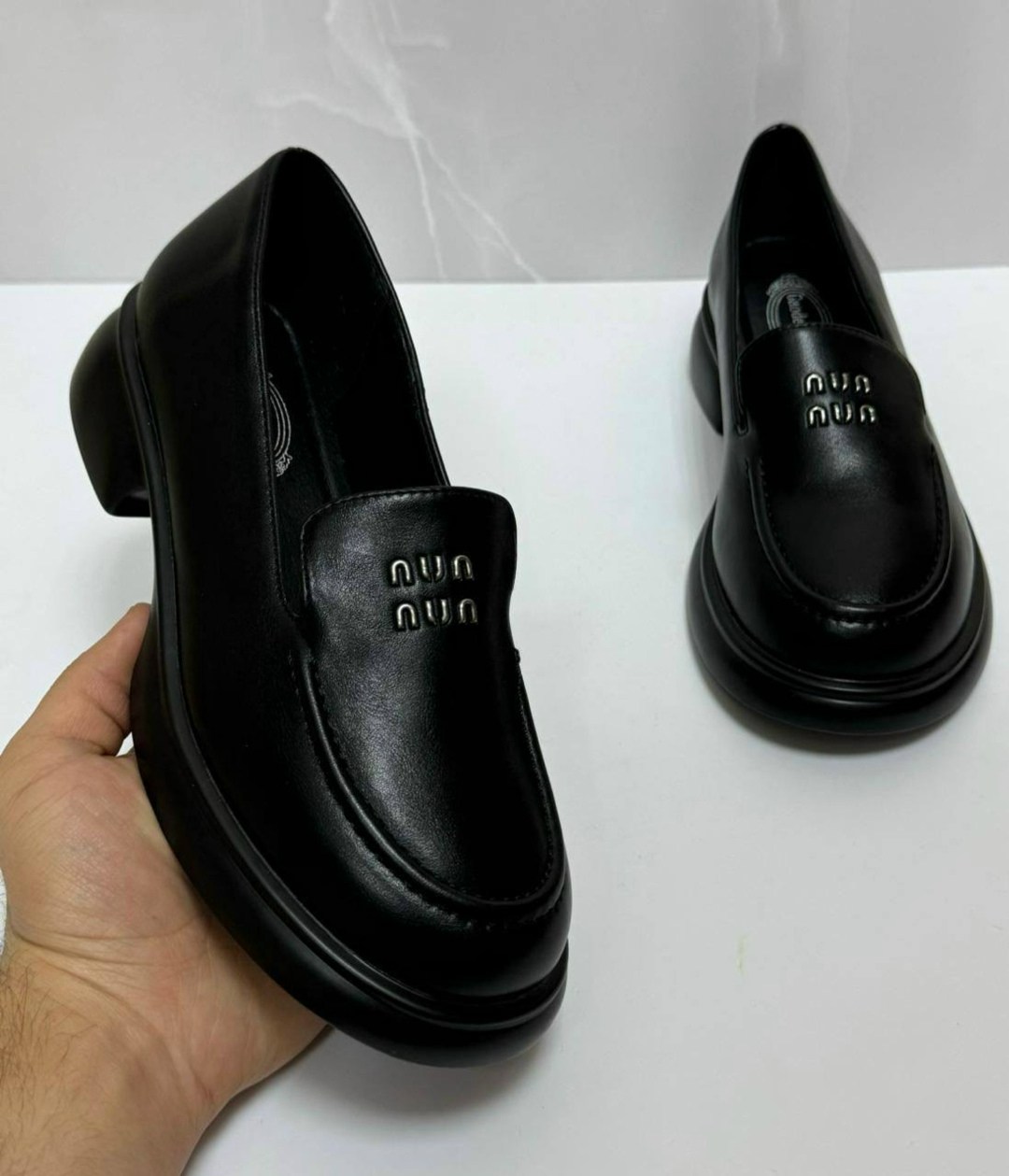 ,женский лоферы,модные лоферы,лоферы для девушки,prada лоферы