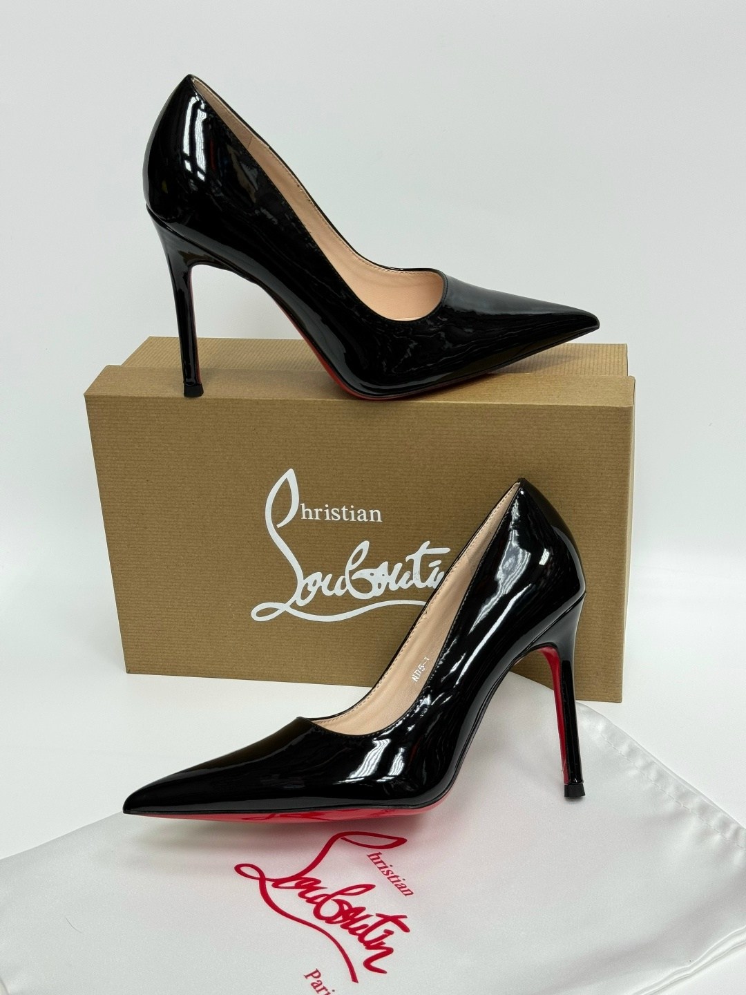 christian louboutin туфли,christian louboutin женские туфли на высоком,pigalle туфли louboutin,christian louboutin pigalle patent black heels size 39.5,christian louboutin