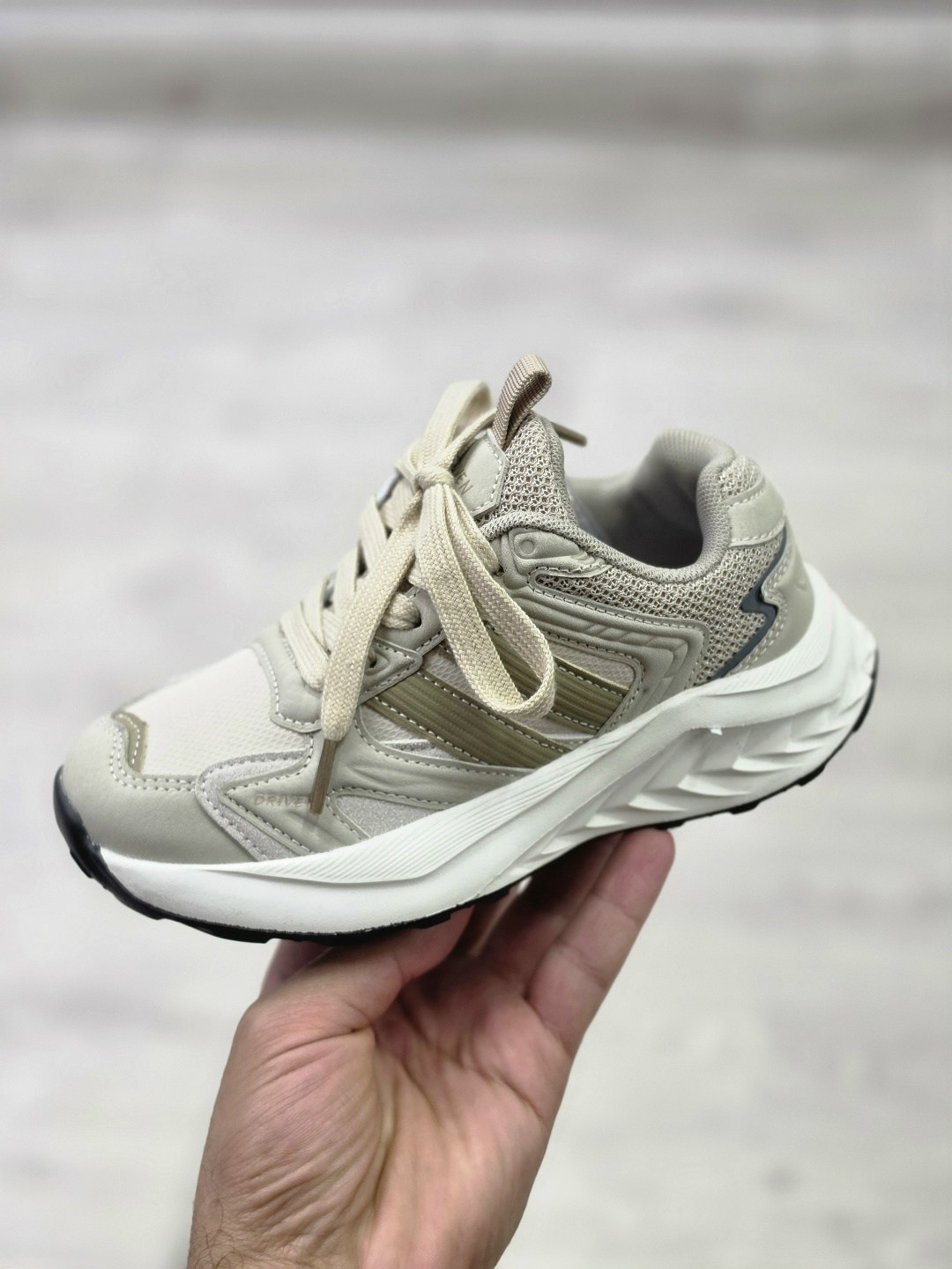 кроссовки,кроссовки adidas yeezy boost 700,adidas yeezy boost 700,повседневные кроссовки,adidas yeezy boost 700 v 2