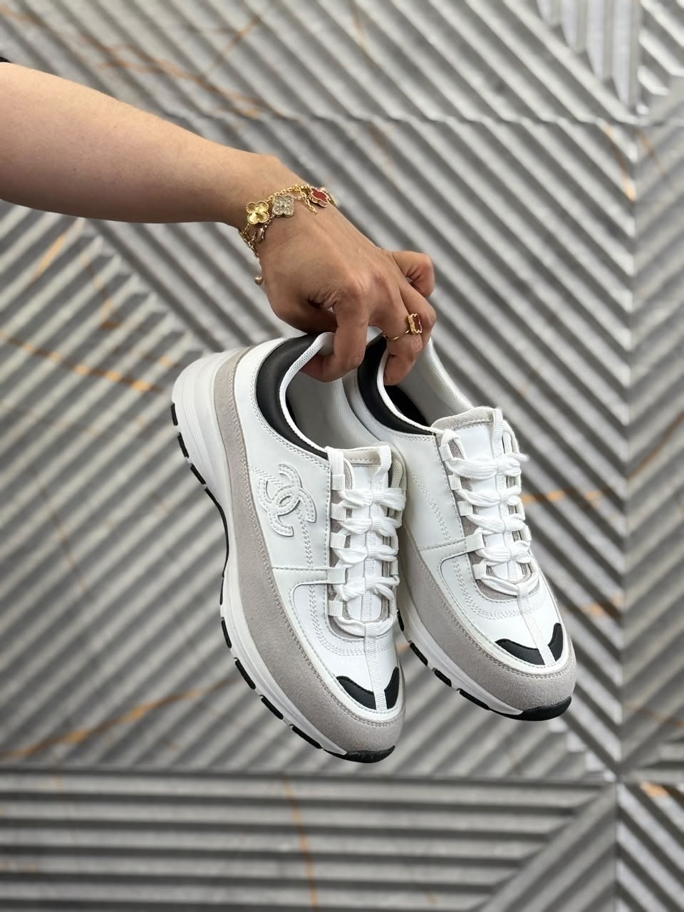 кроссовки,кроссовки женскиe,кроссовки chanel,кроссовки шанель женские,спортивная