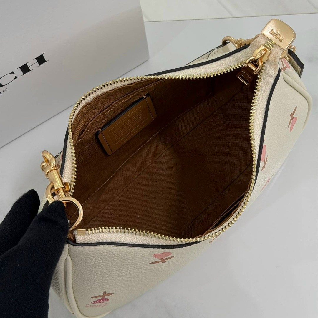 сумка coach,сумка женская coach,coach handbags,сумка,coach zip top shoulder bag with heart print