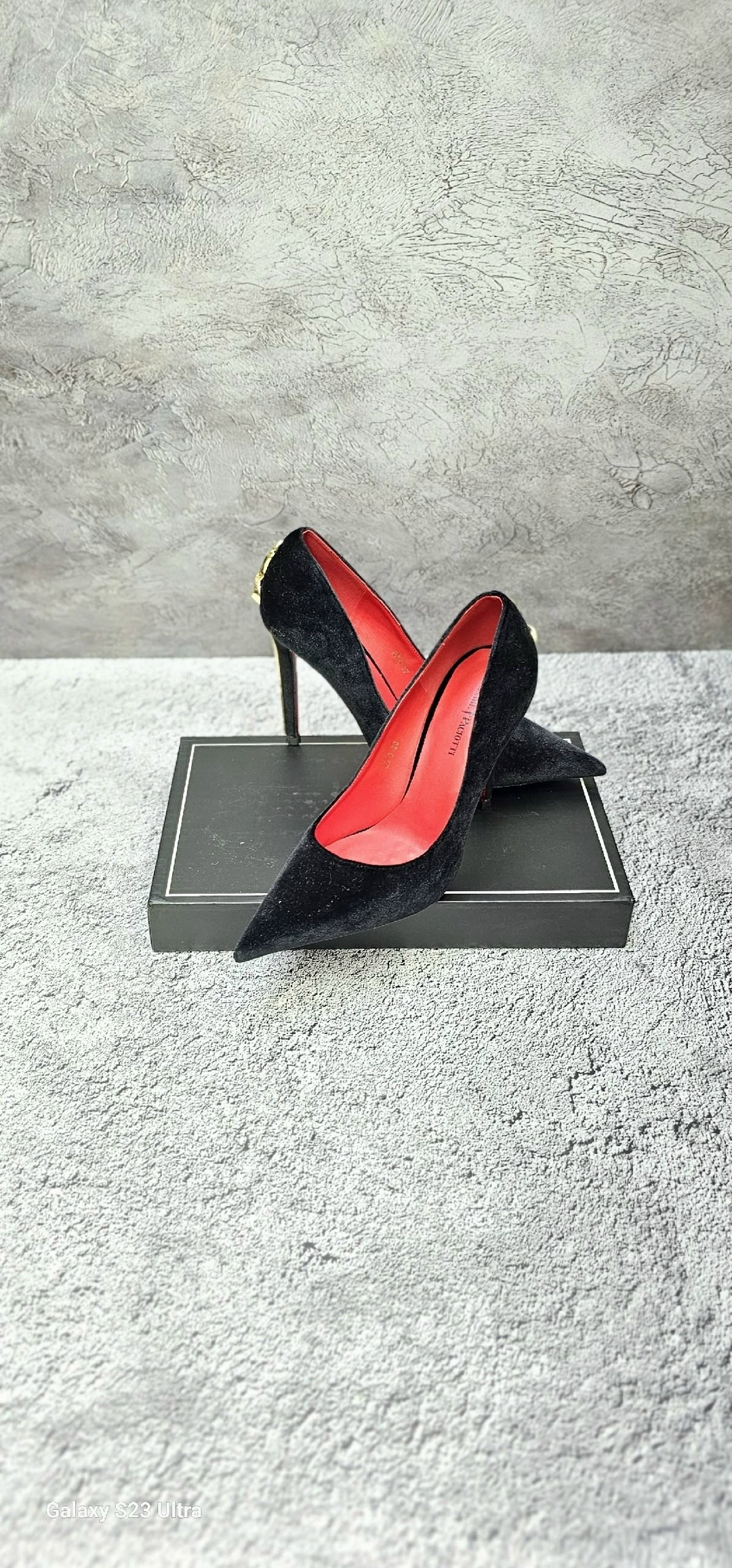 ,туфли лодочка,туфли christian louboutin,женские туфли,женские туфли лодочки