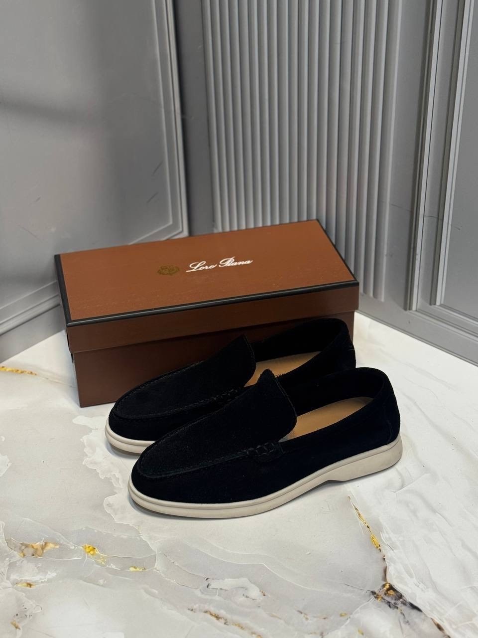 лоферы из натуральной замши loro piana,лоферы loro piana мужские,,лоферы loro piana,замшевые лоферы
