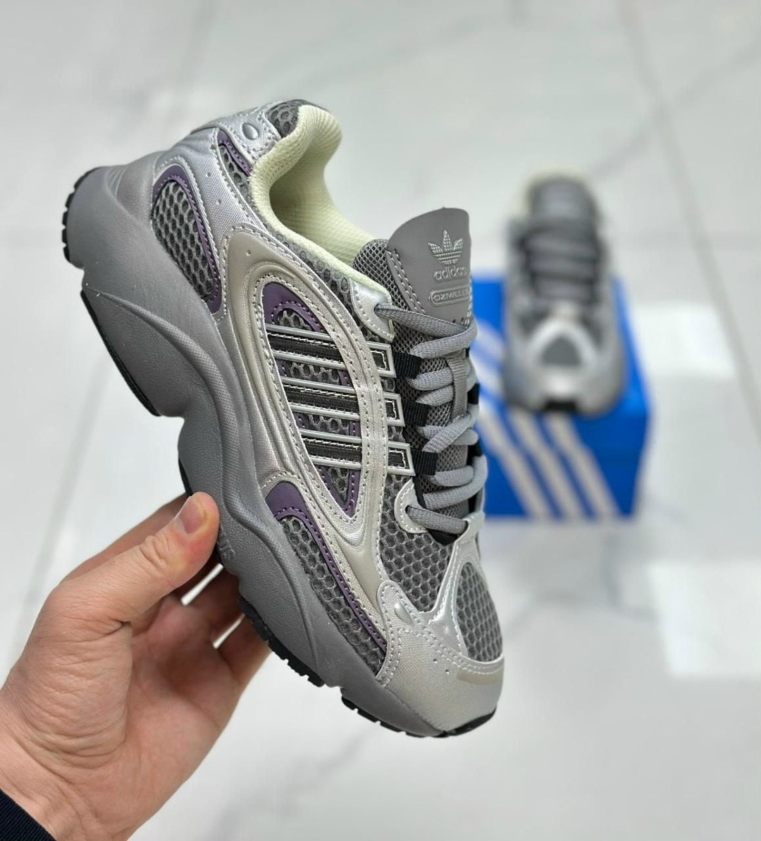 кроссовки adidas,кроссовки adidas original,кроссовки мужские adidas,кроссовки,adidas originals ozweego lifestyle  для женщин white/pure silver