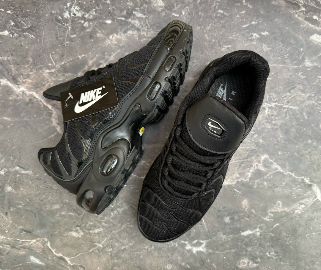 кроссовки nike air max plus tn,кроссовки унисекс,кроссовки nike air max tn plus мужские,кроссовки,кроссовки nike air max plus 3 tn triple black