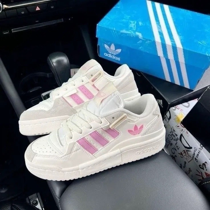 женские кроссовки adidas,кроссовки adidas,,adidas nmd r1 женские,женские кроссовки