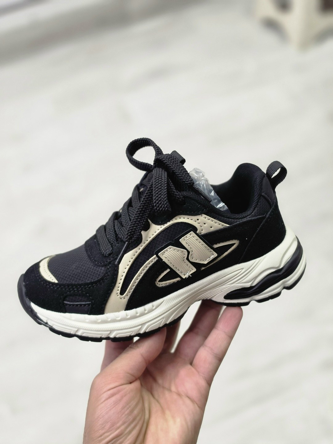 кроссовки,кроссовки adidas yeezy boost 700,adidas yeezy boost 700,повседневные кроссовки,adidas yeezy boost 700 v 2