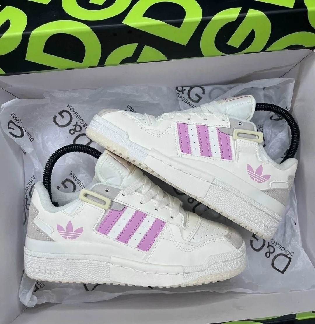 женские кроссовки adidas,кроссовки adidas,,adidas nmd r1 женские,женские кроссовки