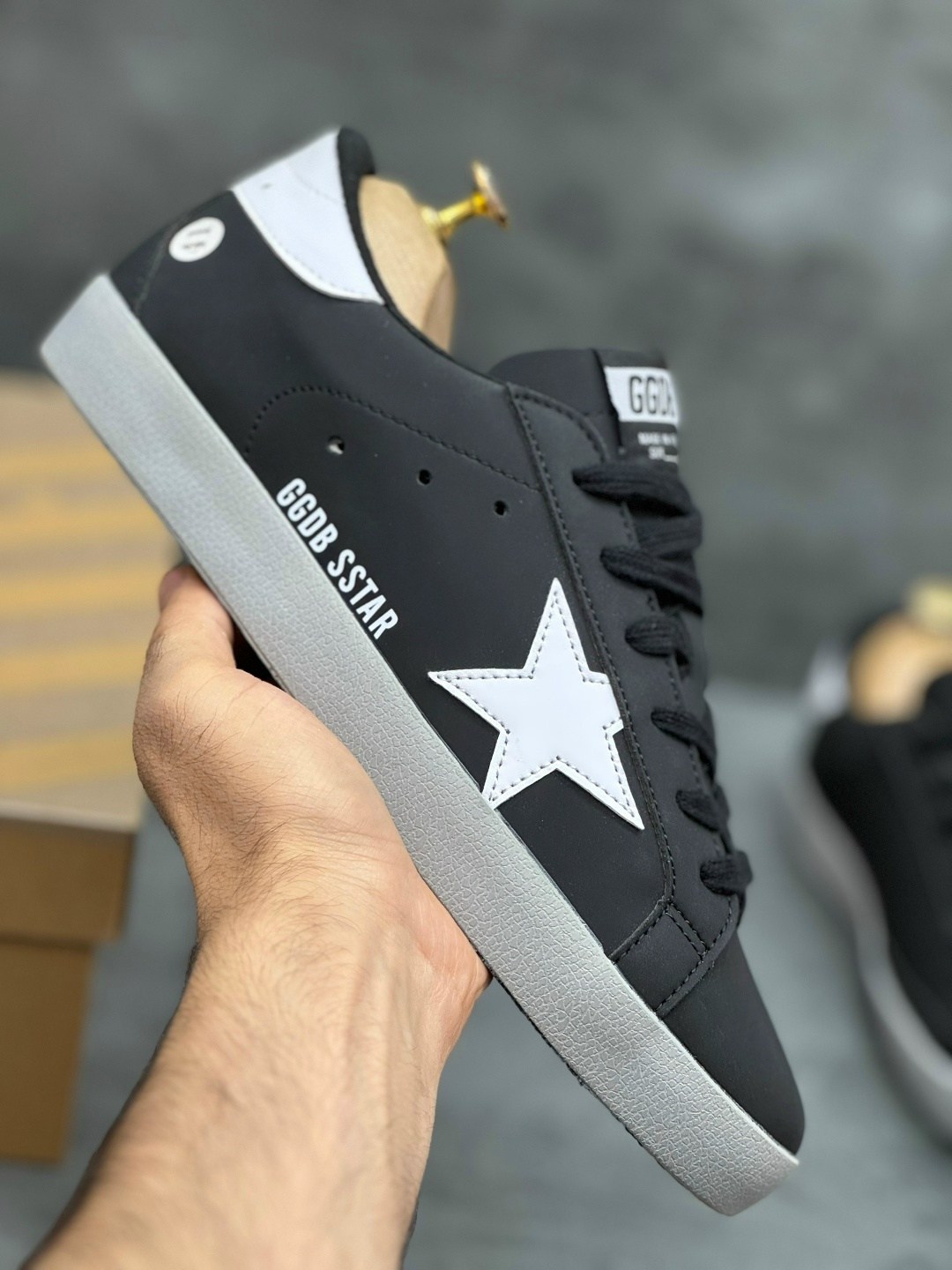 golden goose кеды hi star на платформе черный,golden goose deluxe brand черные кожаные кеды superstar с белой звездой,кеды golden goose,,кроссовки